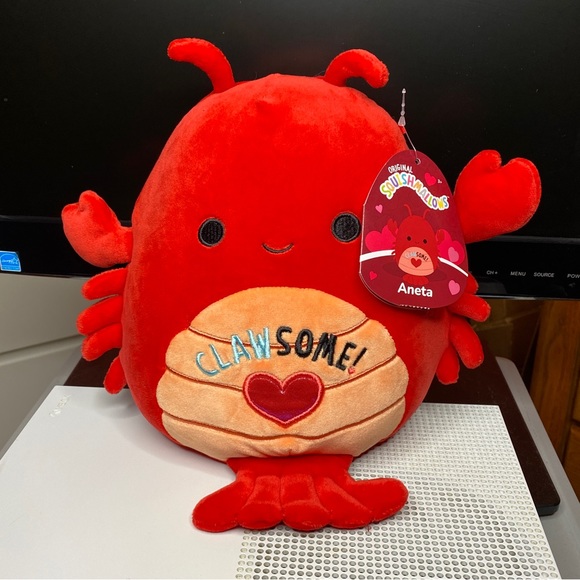 8 Inch Valentines Squishmallow Aneta the Lobster - Picture 1 of 8